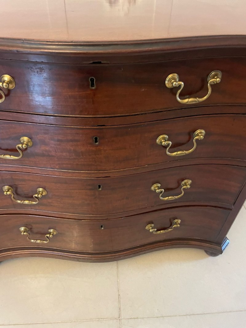 Outstanding Quality Antique 18th Century George III Mahogany Serpentine Chest of Drawers - Image 7
